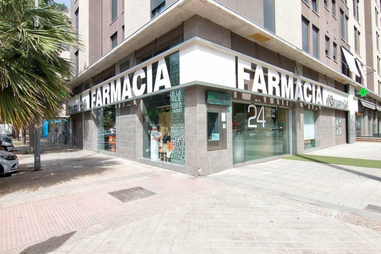 Apartamento Forum-Ciencias Con Piscina, Gym & Parking Granada Luaran gambar