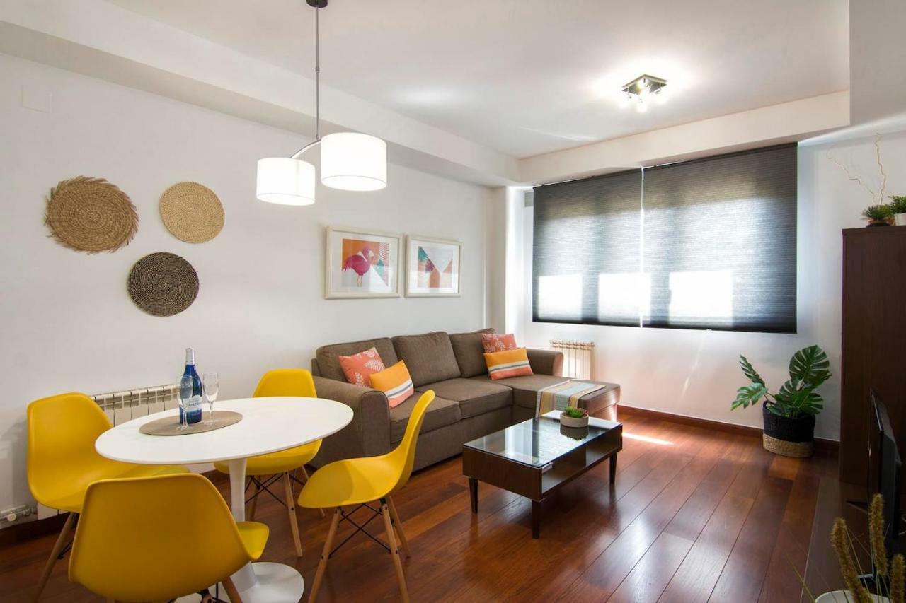 Apartamento Forum-Ciencias Con Piscina, Gym & Parking Granada Luaran gambar