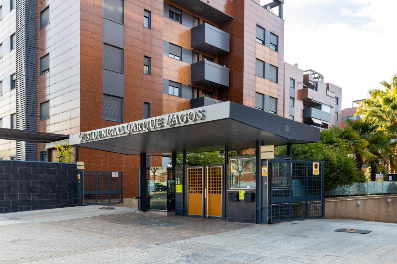 Apartamento Forum-Ciencias Con Piscina, Gym & Parking Granada Luaran gambar